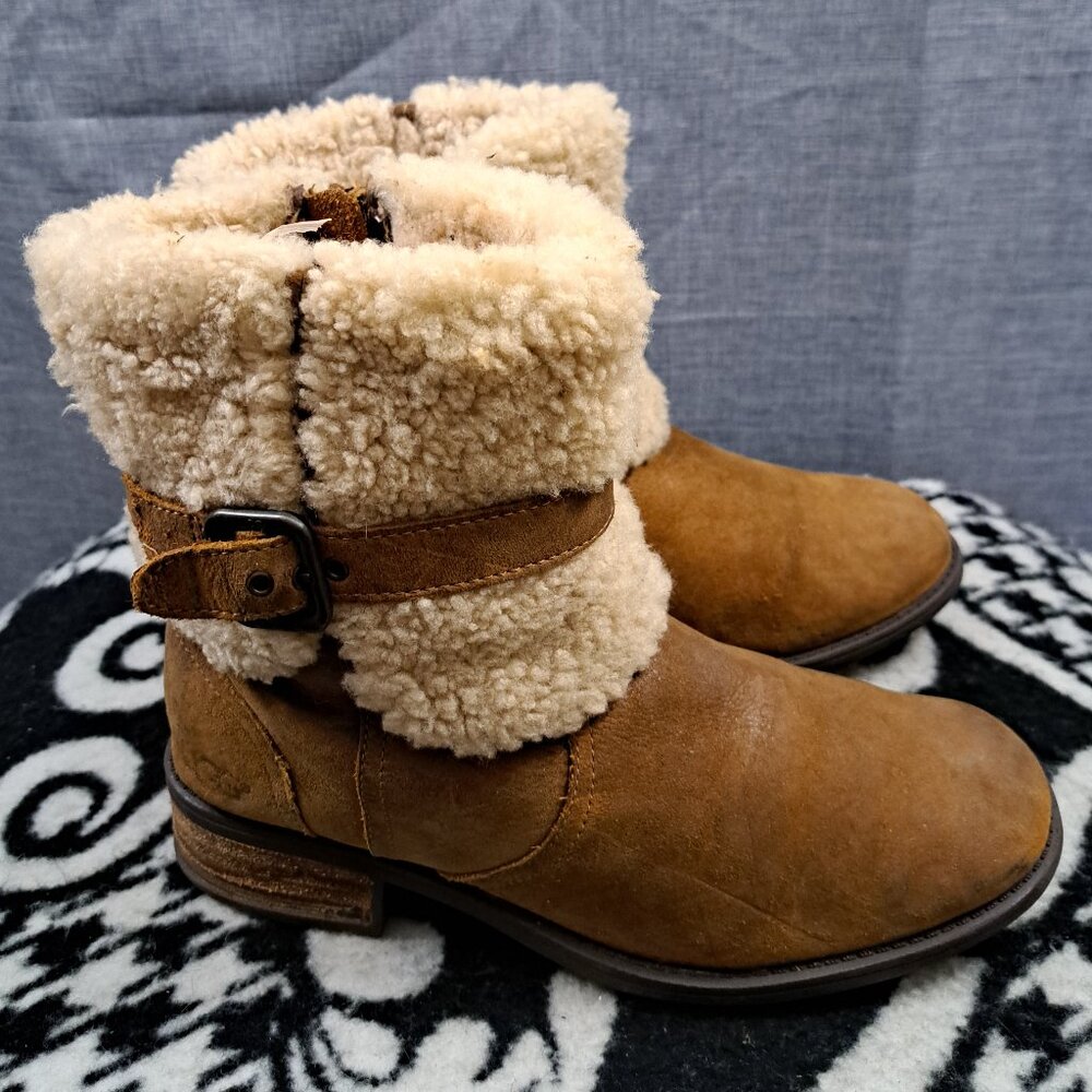 %Size 7.5 UGG Women's Blayre II Boots Water-Resistant Medial Zipper D15 - Picture 2 of 14